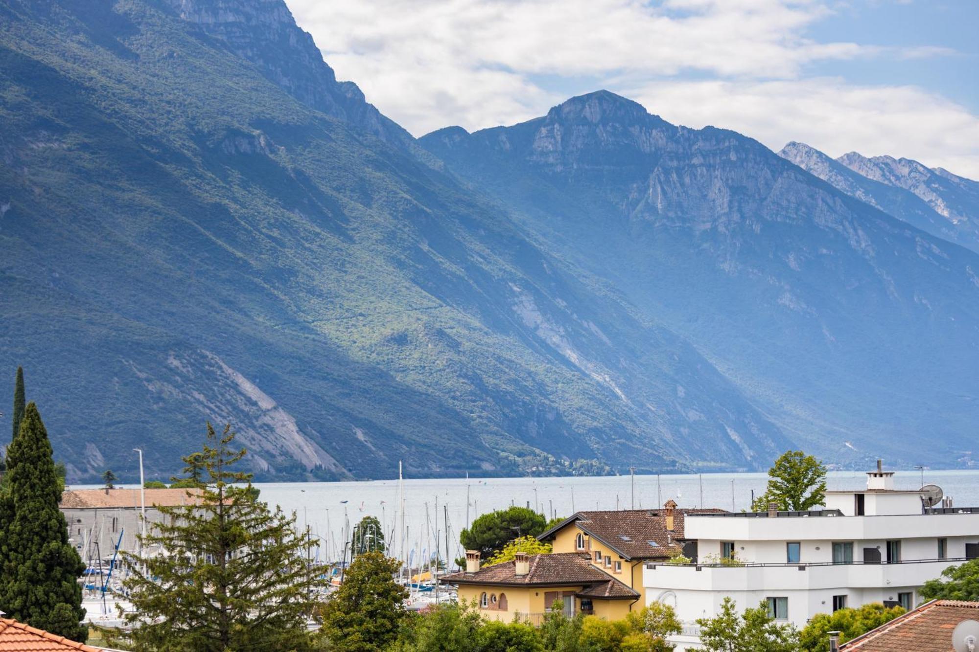 Garda Suite Hotel - Tonelli Hotels Riva del Garda Exterior foto